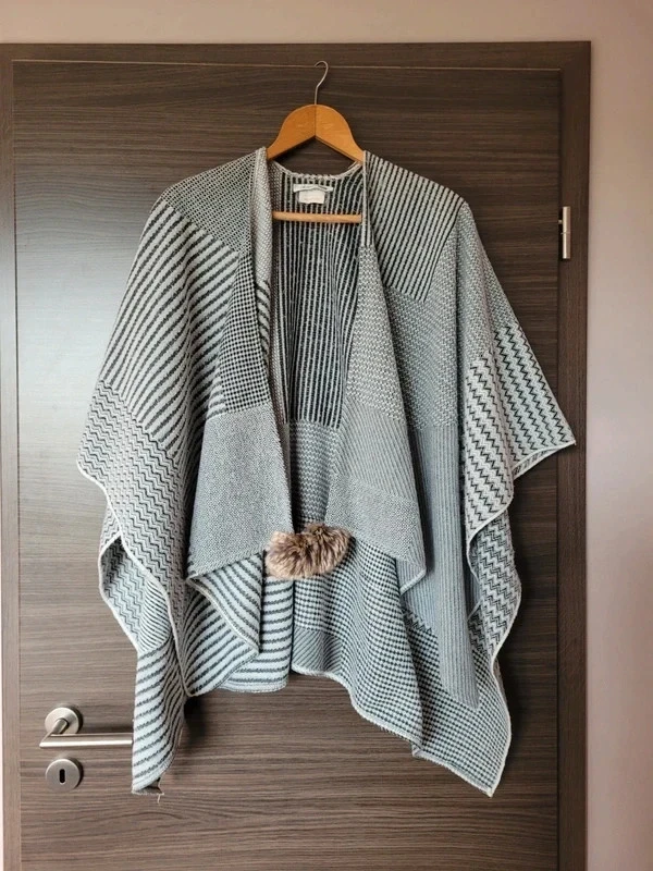 Poncho TU Christine Laure – photo 2